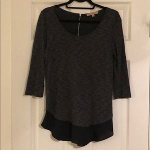 Casual Couture Top w/ Ruffle Bottom, Gray/Black -S